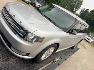 2013 Ford Flex SEL - Exterior Front Left Corner Image